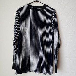 Black/White Vertical Striped Long Sleeve Tee
